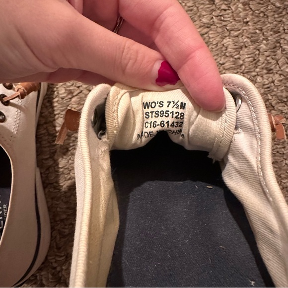 Off White Sperry 7.5 Slip On Shoes - Picture 4 of 4